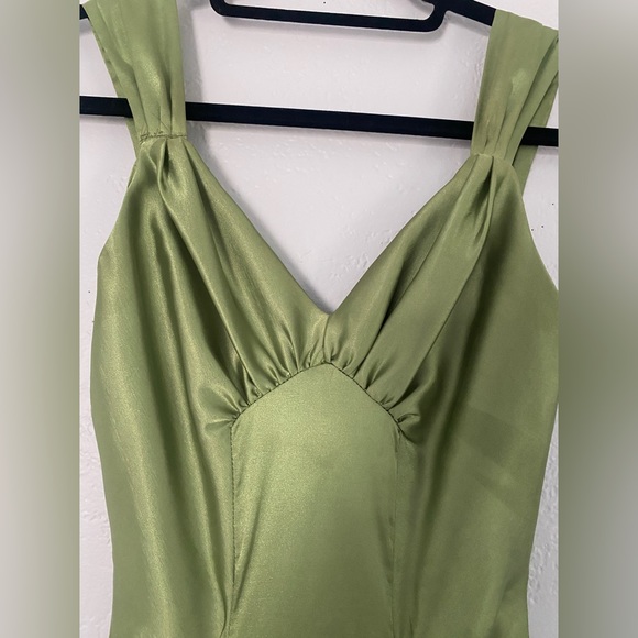 BORA Retro Old Hollywood Style Gown in Emerald Green - Picture 2 of 5